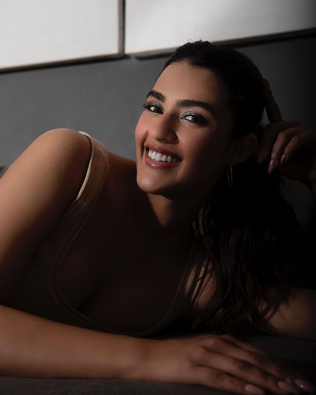 Kavya Thapar Makes a Fashion Statement in This Dress