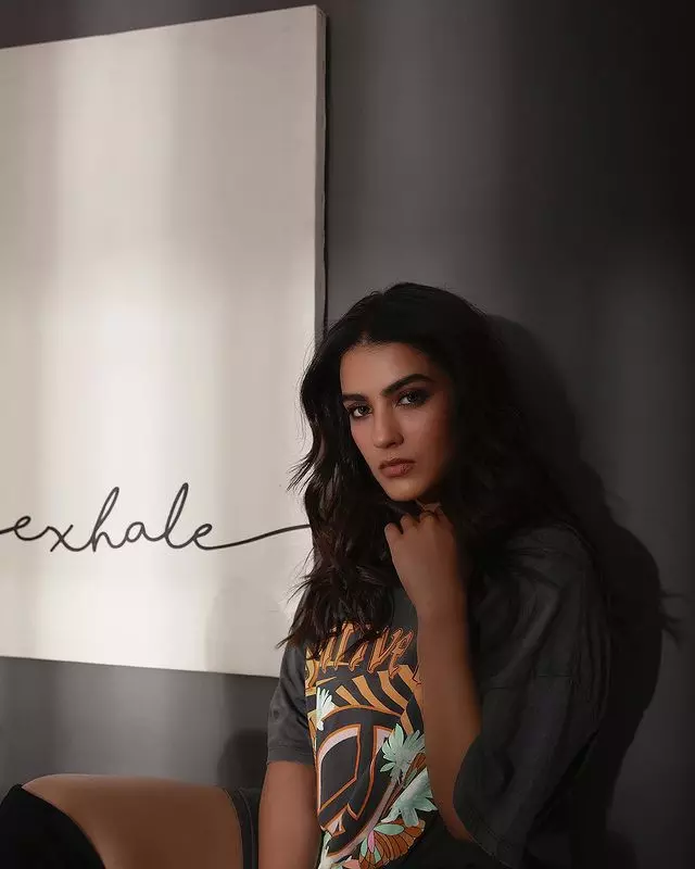 Kavya Thapar Makes a Fashion Statement in This Dress