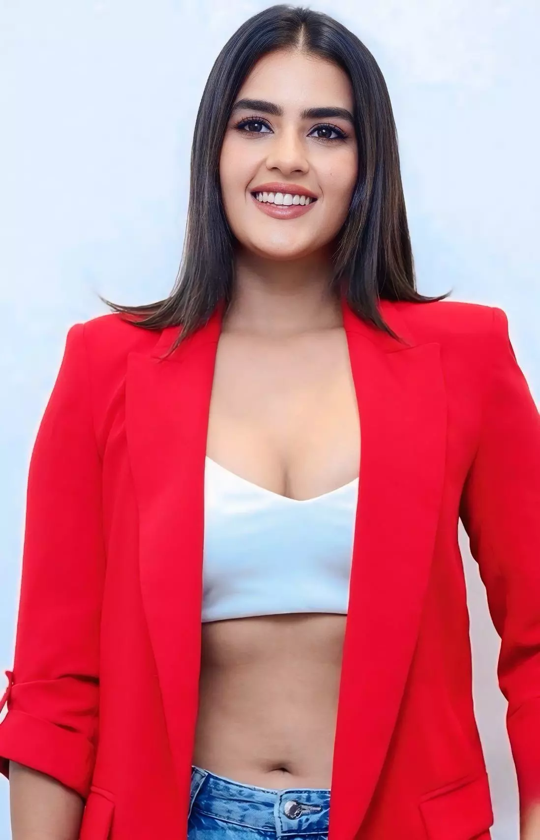 Kavya Thapar Makes a Fashion Statement in This Dress