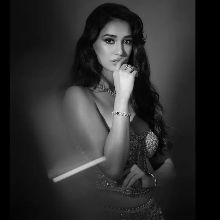 Disha Patani Makes This Look Pop