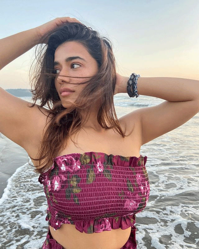 Ketika Sharma Looks Radiant in This Dress