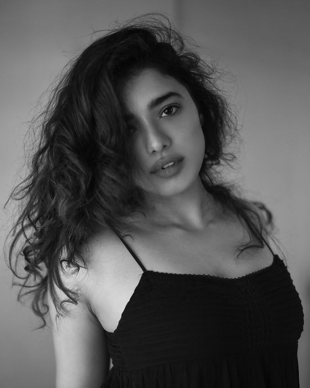 Ketika Sharma Looks Radiant in This Dress