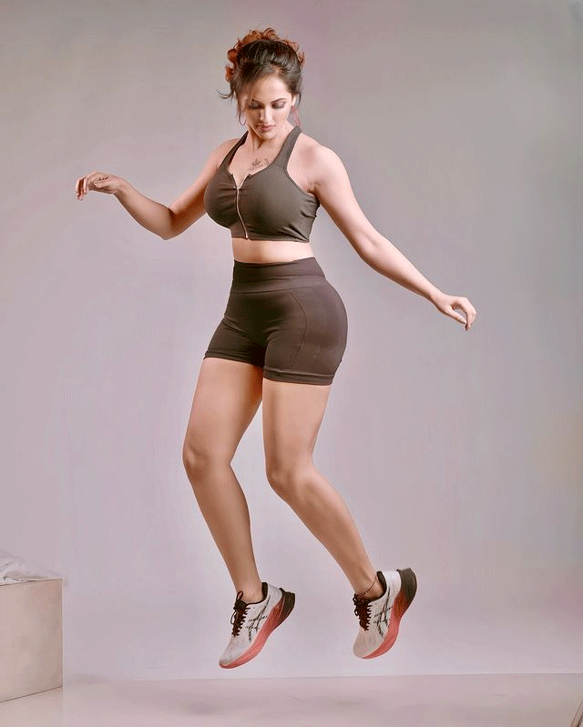 Jyothi Rai Pulls Off This Look with Elegance Jyothi Rai Pulls Off This Look with Elegance