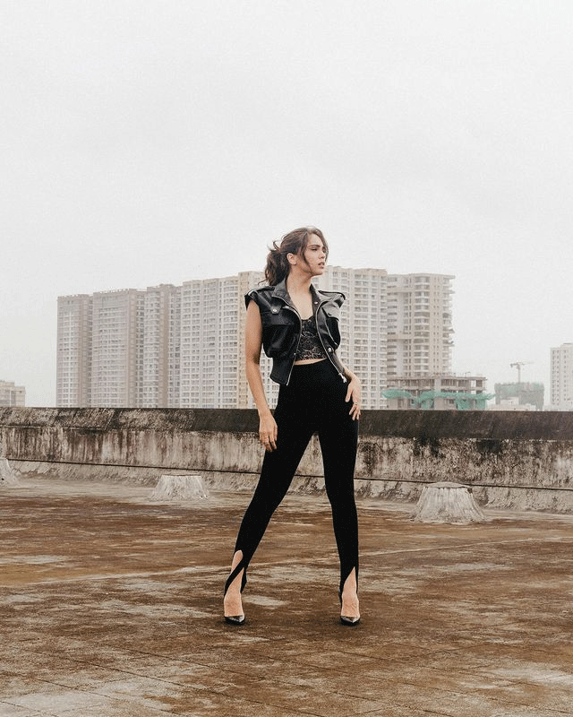 Sharvari Wagh Achieves Style Perfection in This Dress Sharvari Wagh Achieves Style Perfection in This Dress