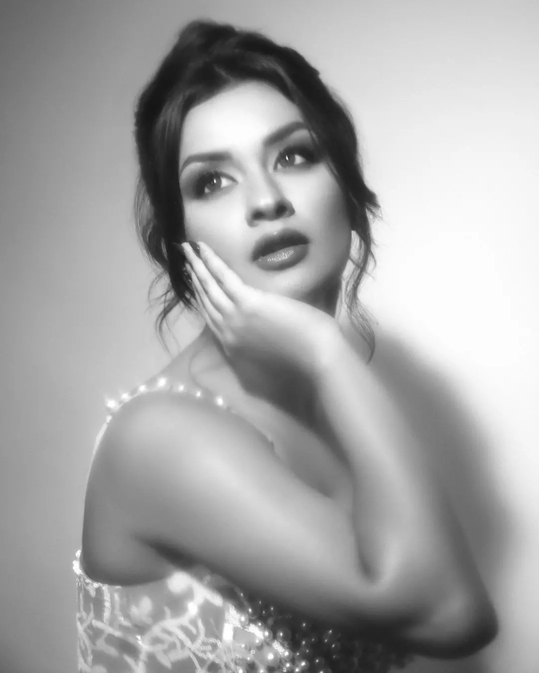 Avneet Kaur Looks Unstoppable in This Dress Avneet Kaur Looks Unstoppable in This Dress