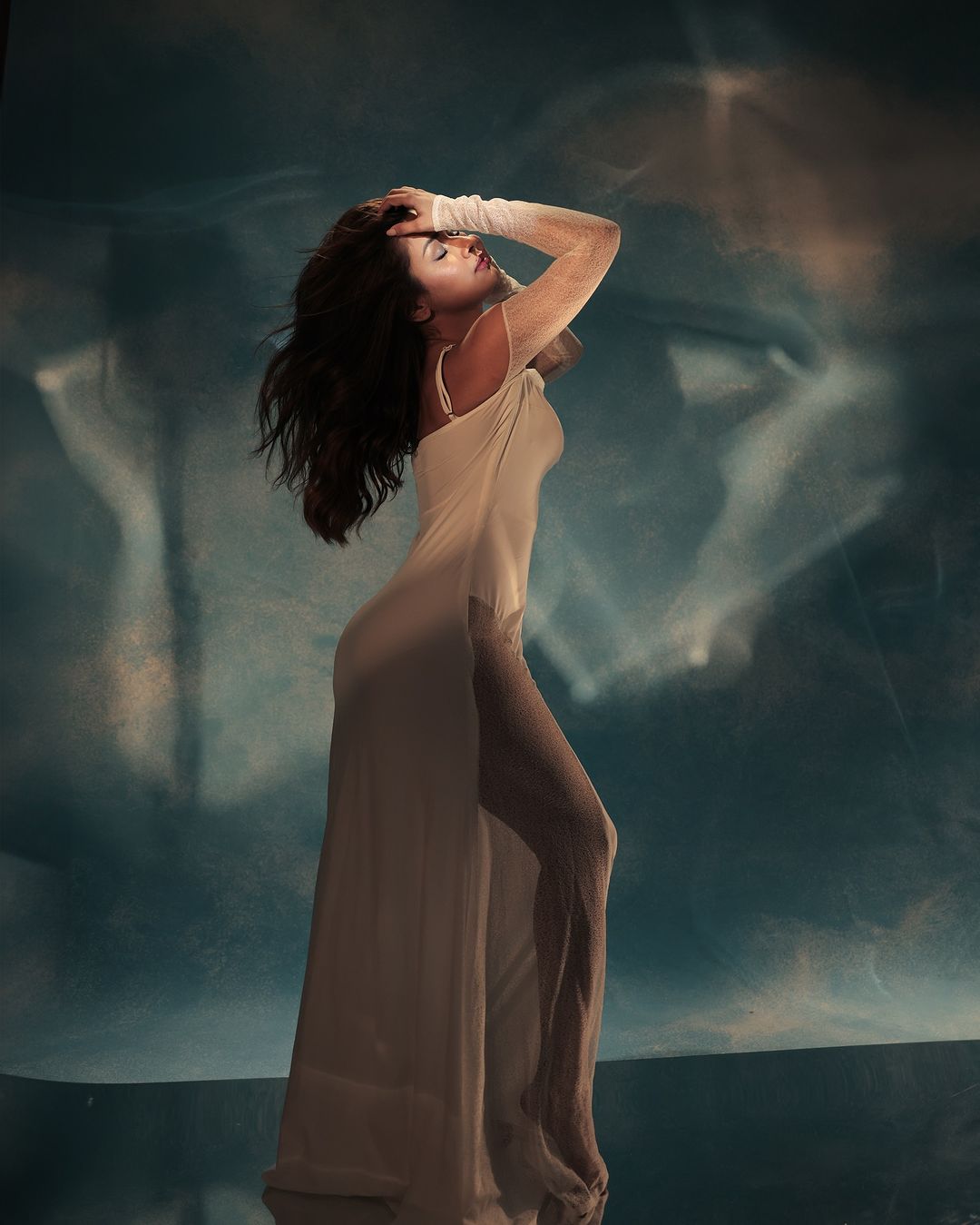 Avneet Kaur Looks Unstoppable in This Dress Avneet Kaur Looks Unstoppable in This Dress