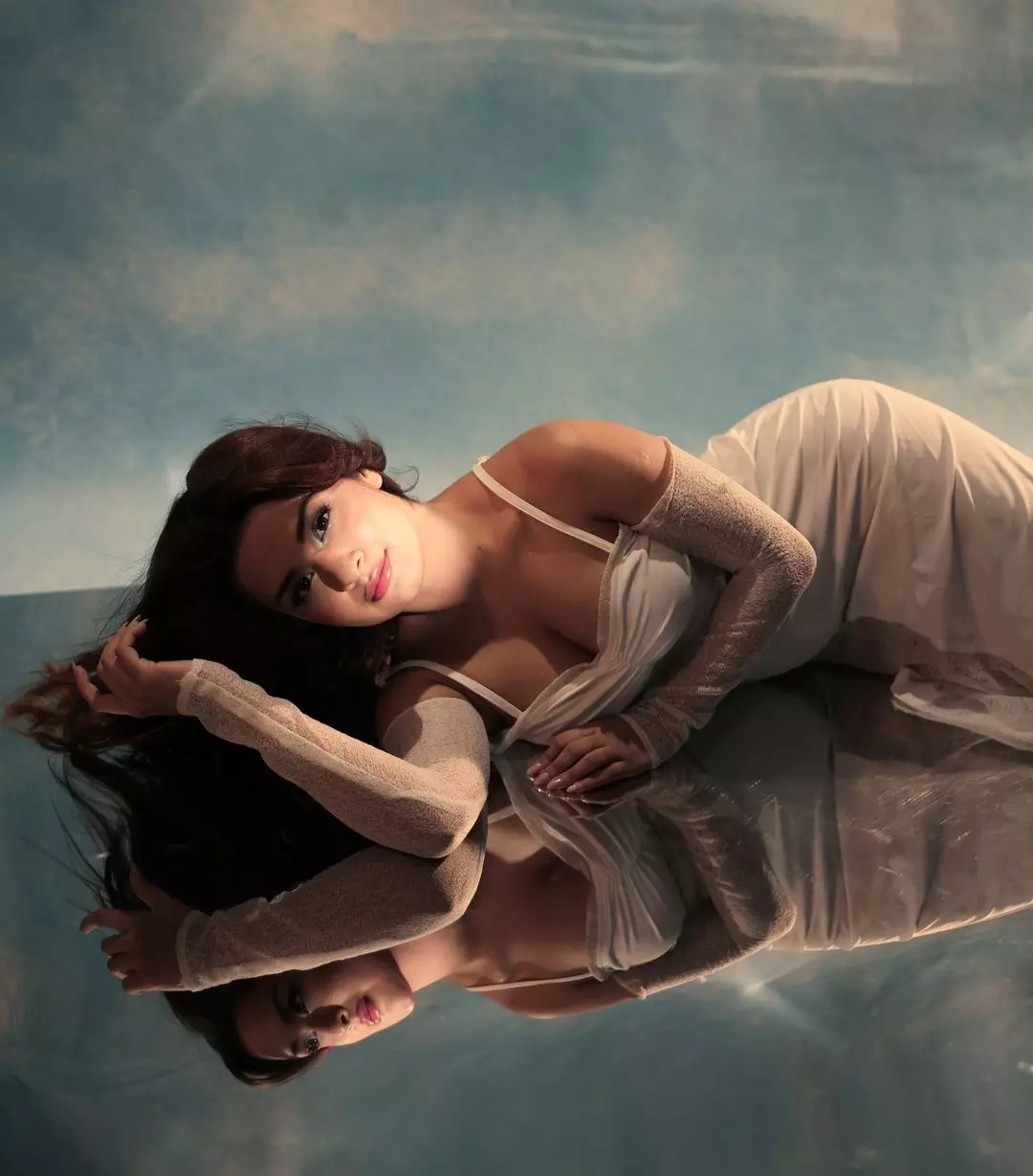 Avneet Kaur Looks Unstoppable in This Dress Avneet Kaur Looks Unstoppable in This Dress