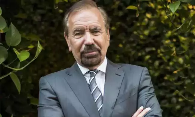 వారసత్వానికి చెక్.. సొంత కుమారుడికే ఉద్యోగం ఇవ్వని అమెరికా బిలియనీర్!