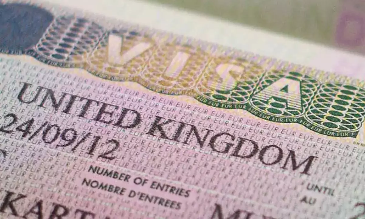 యూకే వీసా ప్రక్రియ: అమెరికాలోని భారత విద్యార్థులకు పెను సవాలు! యూకే వీసా ప్రక్రియ: అమెరికాలోని భారత విద్యార్థులకు పెను సవాలు!