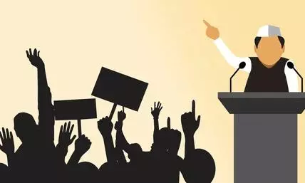 ప‌డిలేచిన కెర‌టాలు... నేర్పుతున్న పాఠాలు ..!