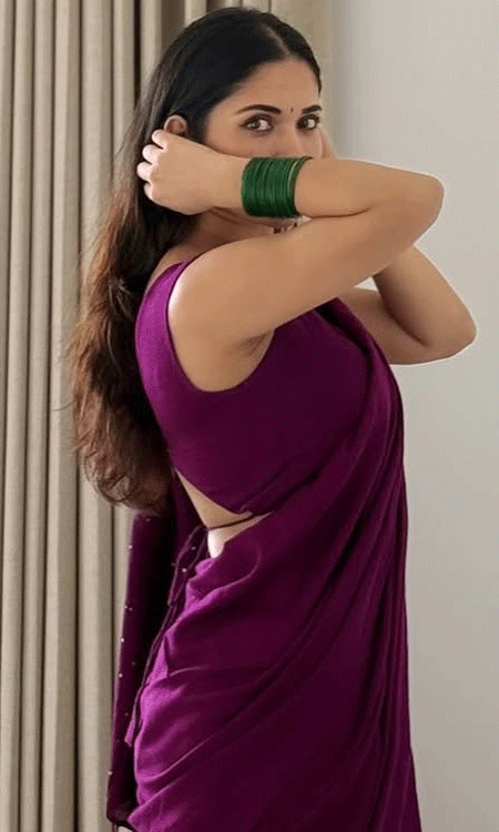 Ruhani Sharma Asks Fans for Best Caption, Internet Reacts