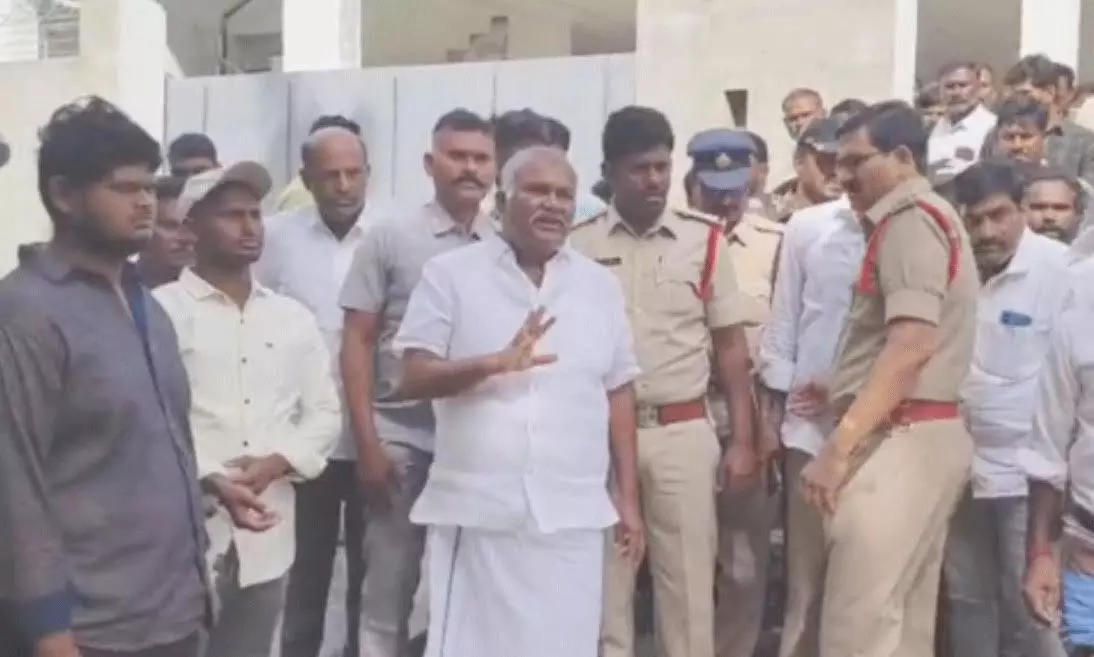 టెన్షన్ టెన్షన్: తాడిపత్రికి పెద్దారెడ్డి.. బయలుదేరిన జేసీ ప్రభాకర్‌  రెడ్డి!