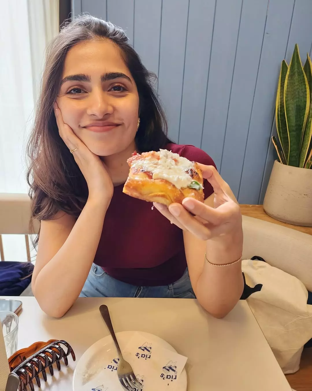 Rukmini Vasanth’s Happy Cafe Moment Wins Hearts