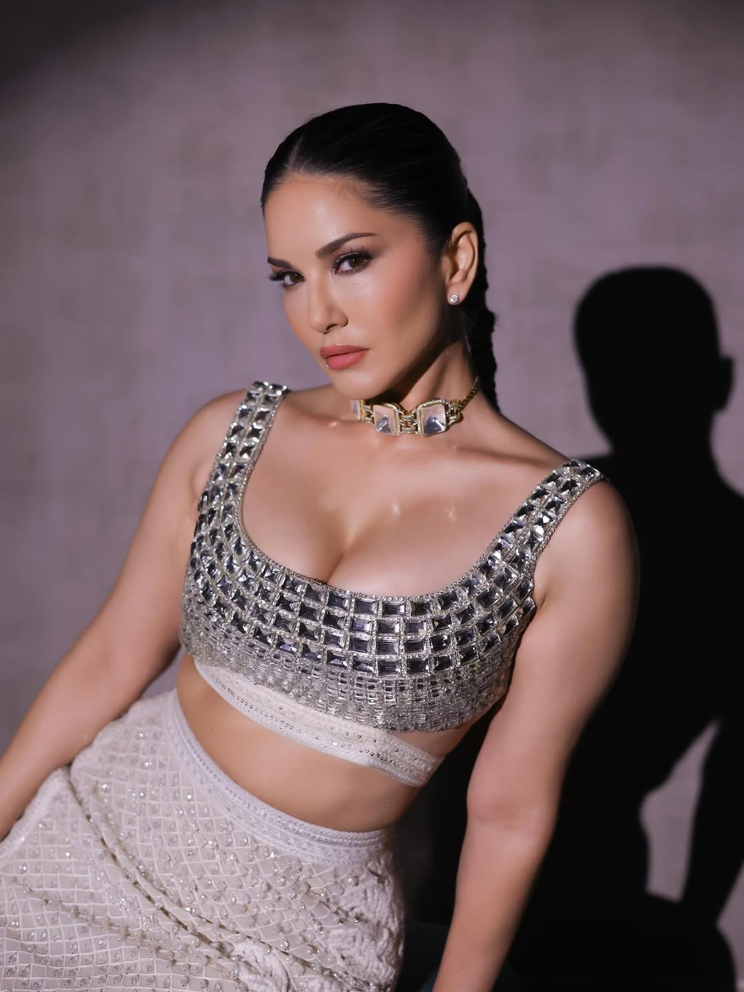 Sunny Leone Drops New Glam Post with Sparkle and Style