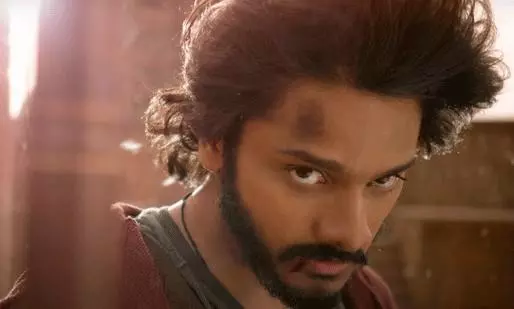 యంగ్ హీరో కోసం విదేశీ స్టంట్ మాస్ట‌ర్లు!