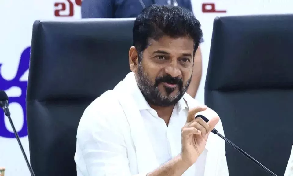 చంద్రబాబు తెలంగాణా ప్రభుత్వం భూతాలు....కేసీఆర్ క్షుద్ర పూజలు