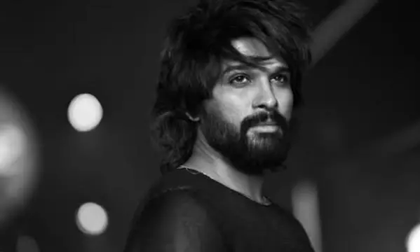 ఐకాన్ టైటిల్.. బన్నీకా? ఆ హీరోకా?