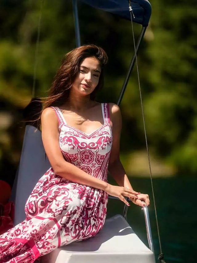 Anushka Sen in Almaty: A Breeze of Beauty & Bliss