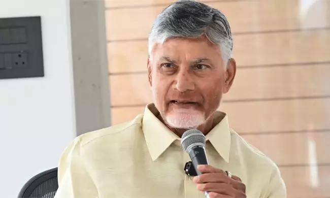 ఏపీలో బంగారు కుటుంబాలు ఒకే.. మార్గదర్శకులే ఎవరు...? ఏపీలో బంగారు కుటుంబాలు ఒకే.. మార్గదర్శకులే ఎవరు...?
