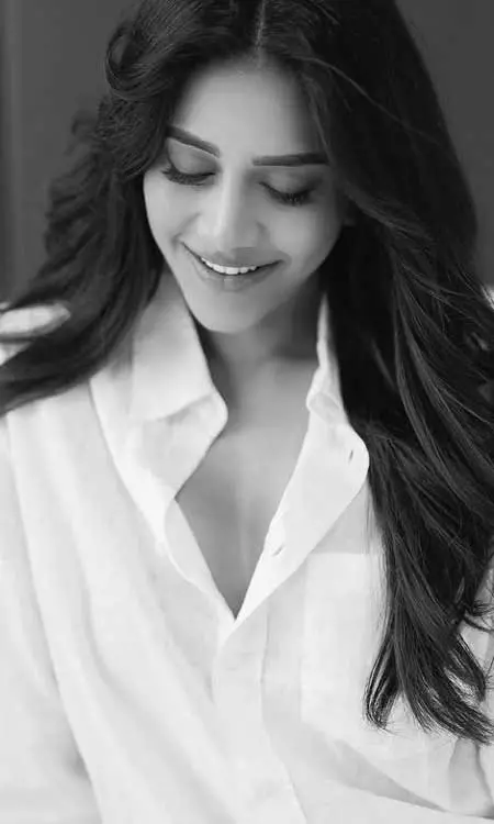 Nabha Natesh Looks Graceful in Minimalist Style Photo Post