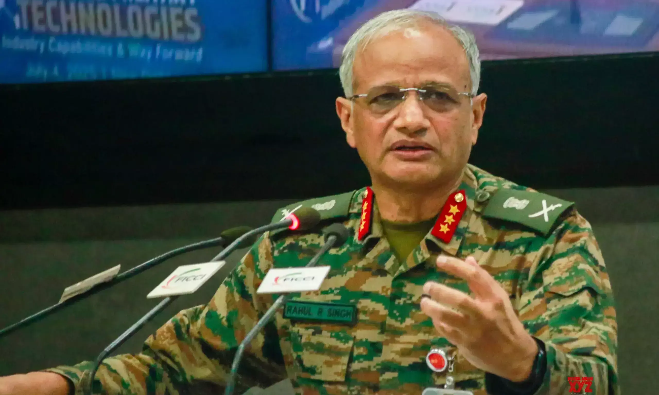 పాకిస్తాన్‌ను ముందుంచి చైనా మనపై యుద్ధం చేస్తోంది