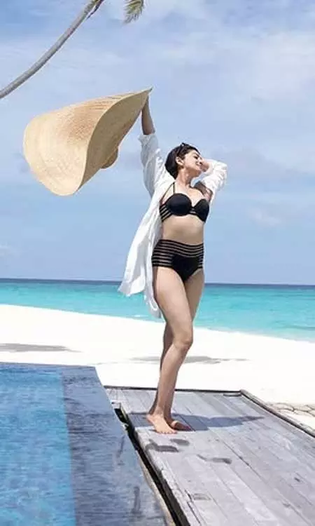 Pranitha Subhash Soaks Up in the Sun