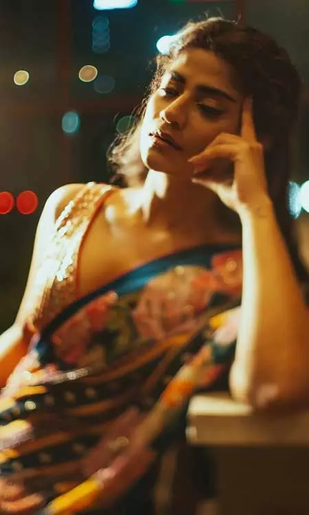 Abhignya Vuthaluru Lights Up Instagram in a Vibrant Floral Saree