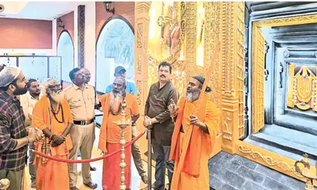 రాయుడు గారి మిలటరీ హోటల్లో ఆనందనిలయం సెట్టింగ్?