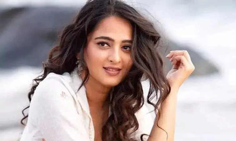 అనుష్క కి ఆర‌వ త‌ర‌గ‌తిలోనే ఐలవ్ యూ!