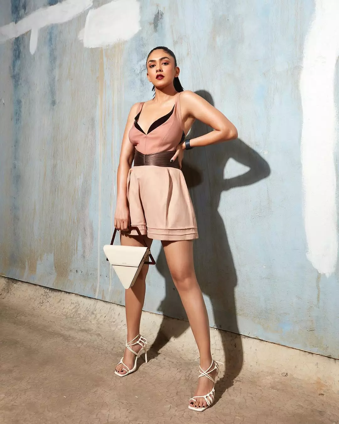 Mrunal Thakur’s Classy Black Dress Look Goes Viral