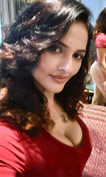 Selfie queen Jyothi Poorvaj gives us all the vibes