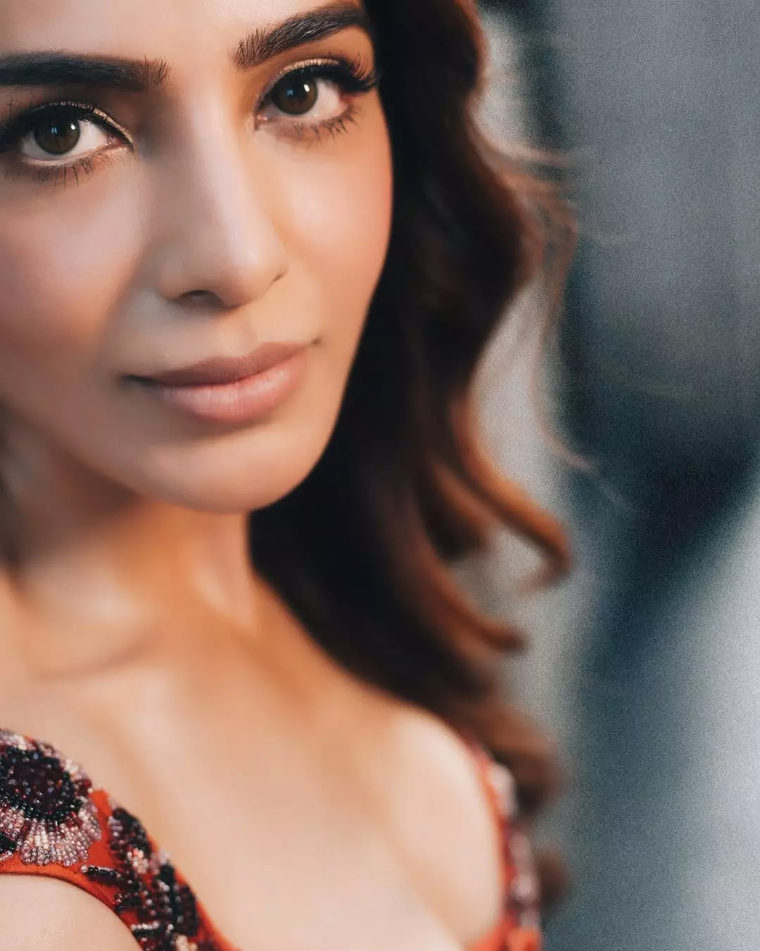 Samantha Steals The Show in Red Saree Samantha Steals The Show in Red Saree