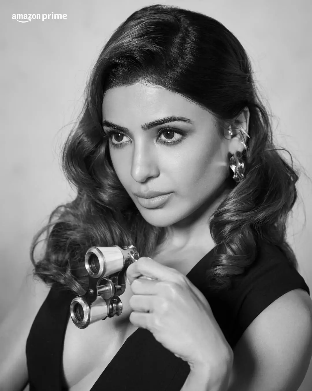 Samantha Steals The Show in Red Saree Samantha Steals The Show in Red Saree