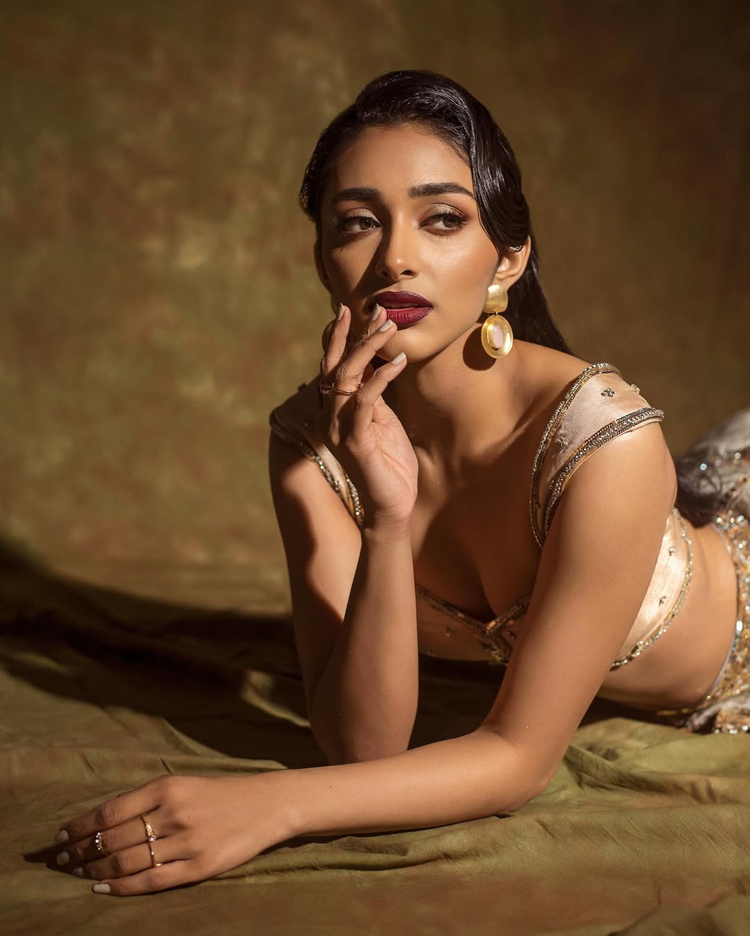 Preity Mukhundhan Shows Her Grace in Latest Instagram Photo Dump Preity Mukhundhan Shows Her Grace in Latest Instagram Photo Dump