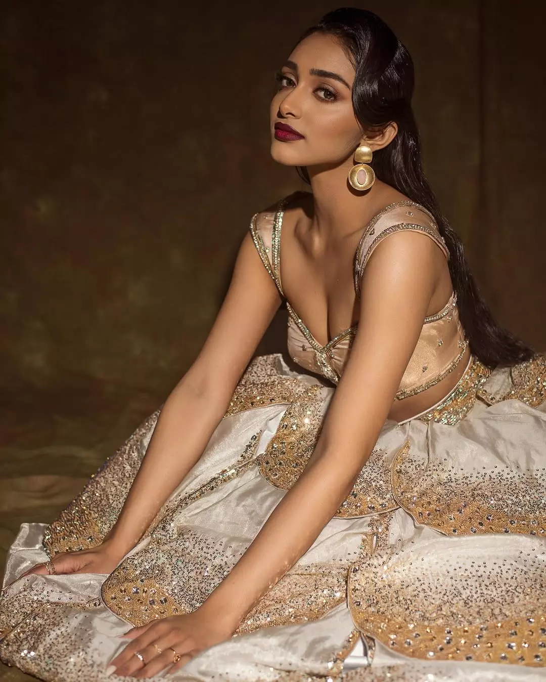 Preity Mukhundhan Shows Her Grace in Latest Instagram Photo Dump