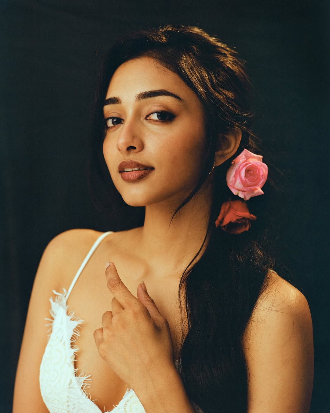 Preity Mukhundhan Shows Her Grace in Latest Instagram Photo Dump