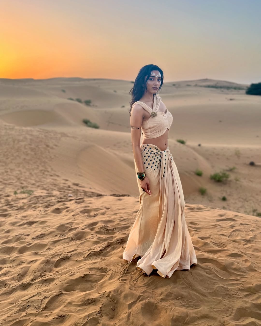 Preity Mukhundhan Shows Her Grace in Latest Instagram Photo Dump Preity Mukhundhan Shows Her Grace in Latest Instagram Photo Dump