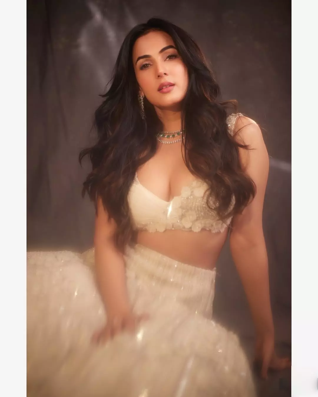 Sonal Chauhan�s Fashion Diary Blends Simplicity with Style Sonal Chauhan�s Fashion Diary Blends Simplicity with Style