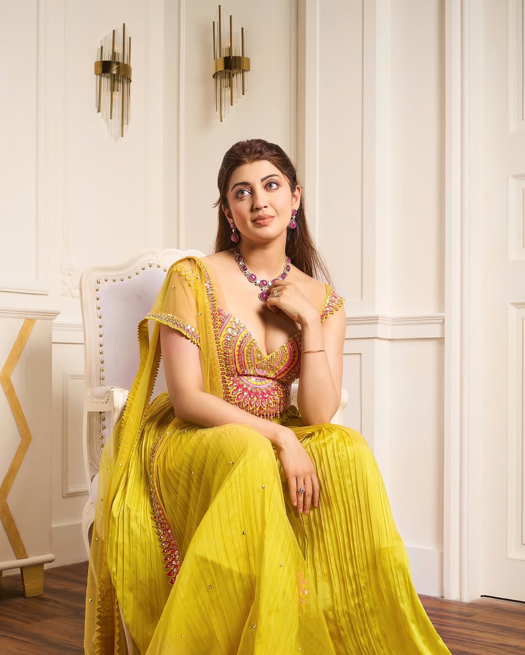 Pranitha Subhash Enjoys a Memorable Island Vacation with Daughter Arna Pranitha Subhash Enjoys a Memorable Island Vacation with Daughter Arna