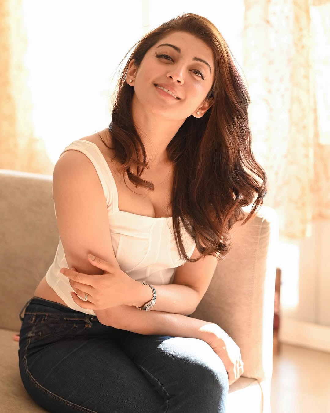 Pranitha Subhash Enjoys a Memorable Island Vacation with Daughter Arna Pranitha Subhash Enjoys a Memorable Island Vacation with Daughter Arna