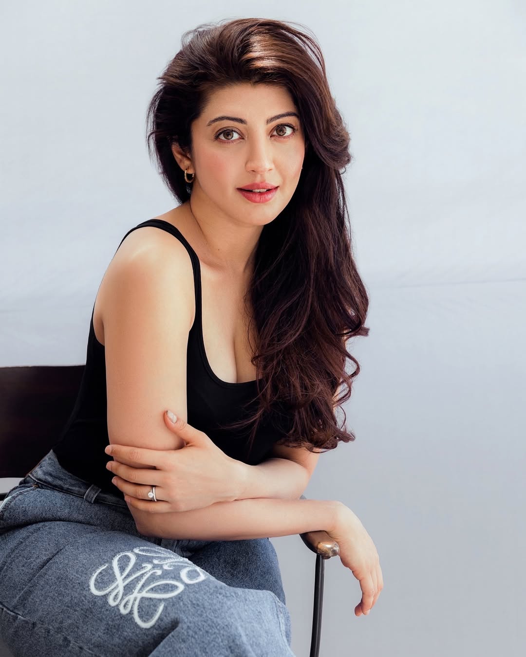 Pranitha Subhash Enjoys a Memorable Island Vacation with Daughter Arna Pranitha Subhash Enjoys a Memorable Island Vacation with Daughter Arna