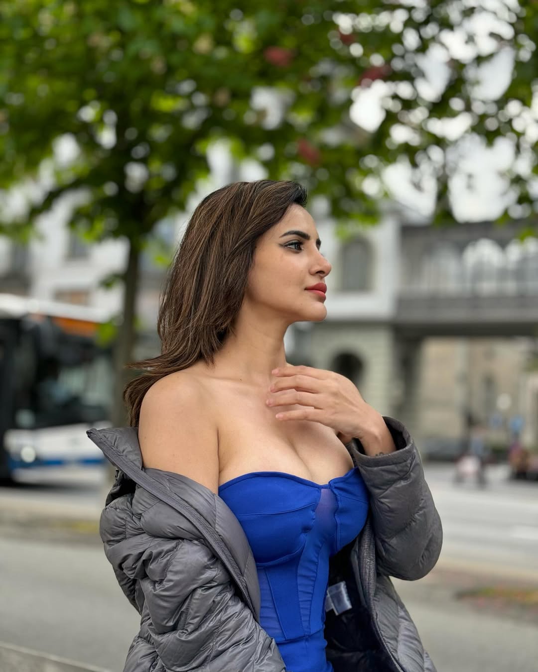 Chic, Calm & Captivating: Ashu’s Stylish Vibes Chic, Calm & Captivating: Ashu’s Stylish Vibes