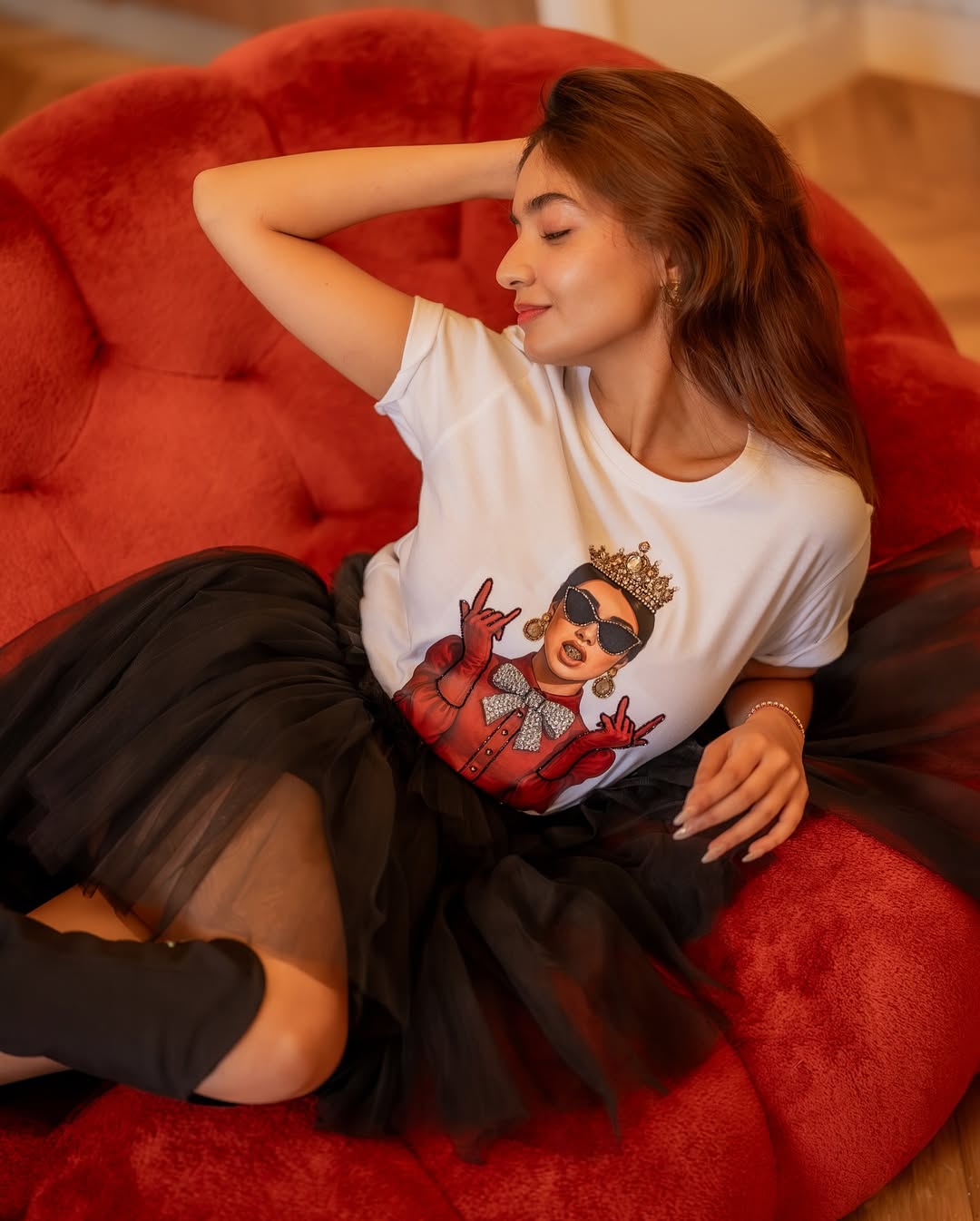 Anushka Sen Wraps Up June with Adorable View and Smile Anushka Sen Wraps Up June with Adorable View and Smile