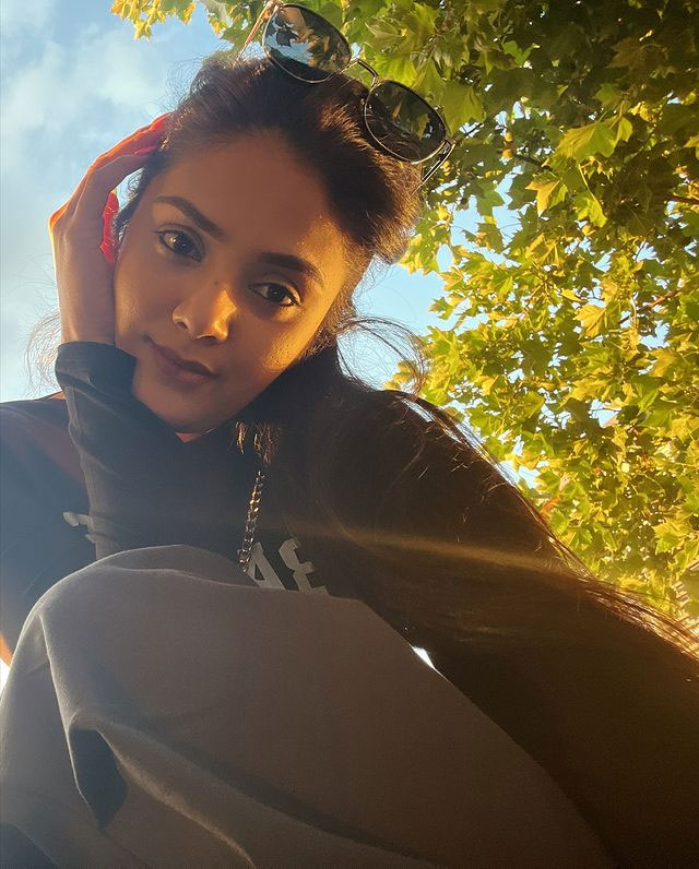 Sreemukhi’s dress ideas are pure magic