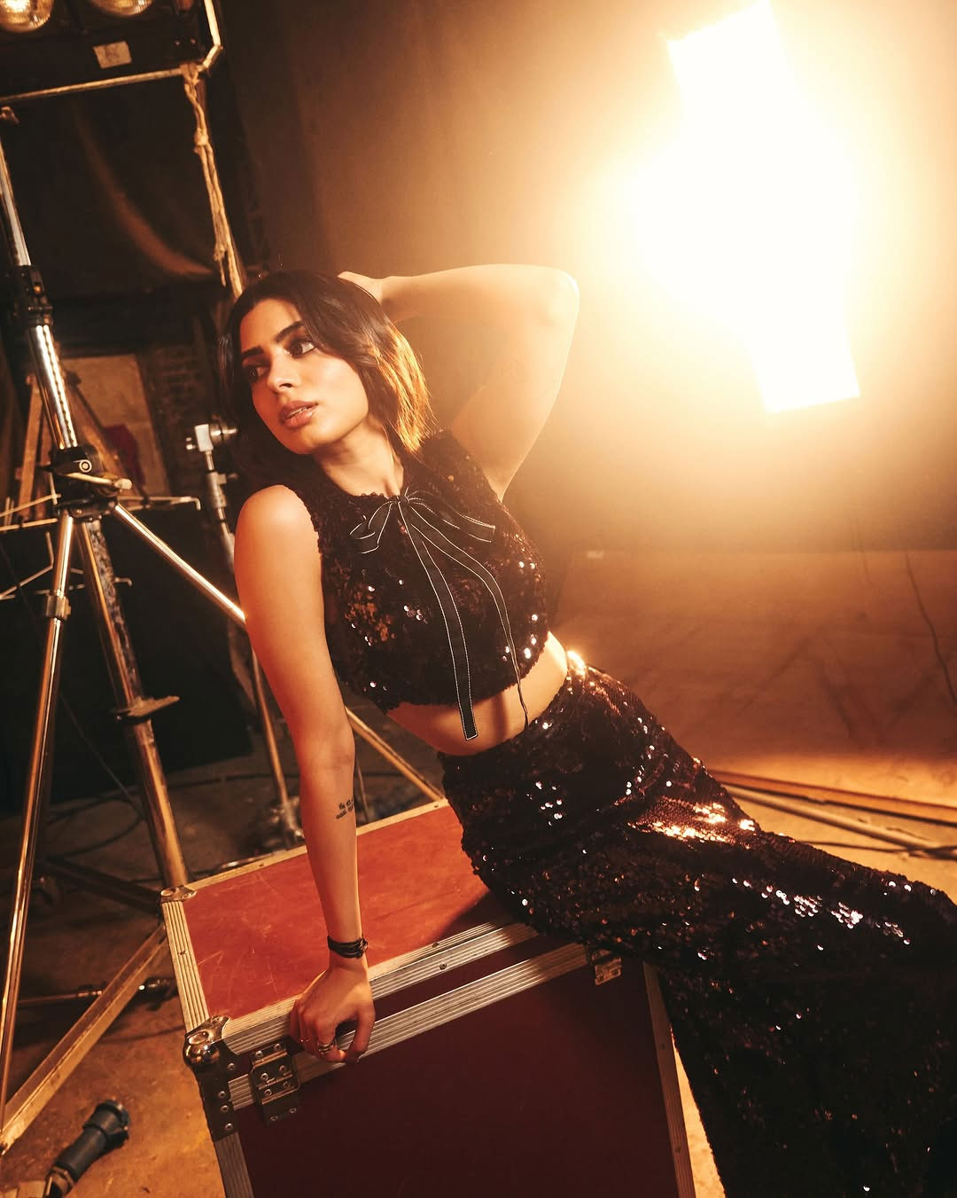 Khushi Kapoor Looks Effortlessly Elegant in Latest Post