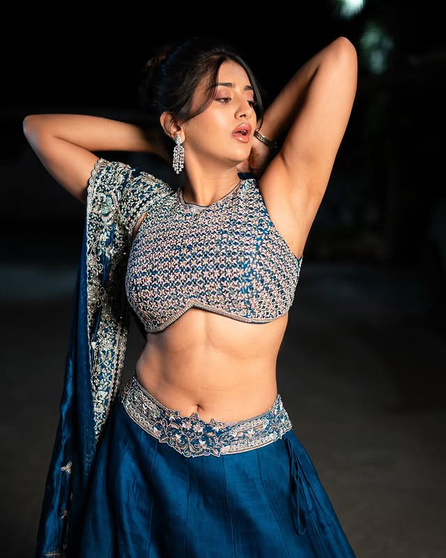 Rashi Singh Shares Shopping Diaries from Her Germany Visit