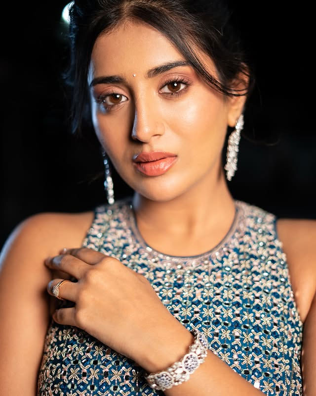 Rashi Singh Shares Shopping Diaries from Her Germany Visit