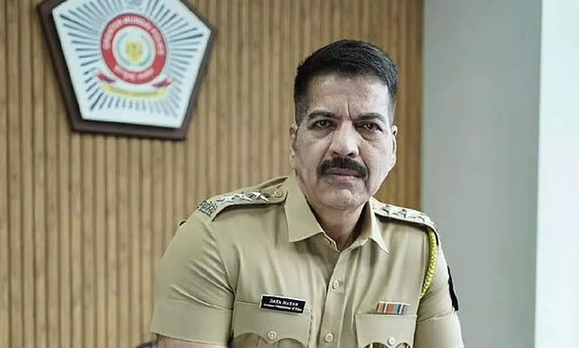 84 ఎన్‌  కౌంటర్లు.. రిటైర్మెంట్‌  కు 48 గంటల ముందు ప్రమోషన్.. ఎవరీ దయా..!