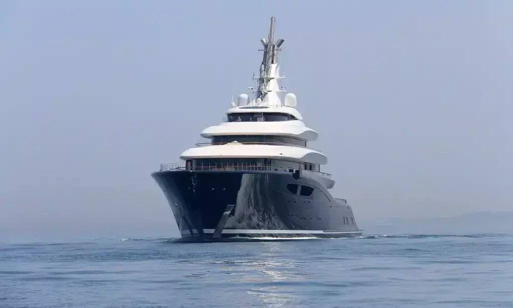 ఒక్కసారి కూడా వాడకుండానే రూ.5629 కోట్లు షిప్ అమ్మేస్తున్న బిల్ గేట్స్