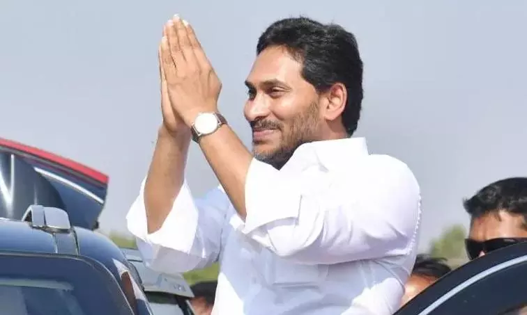 అటు జగన్...ఇటు క్యాడర్...మధ్యన పోలీస్ !